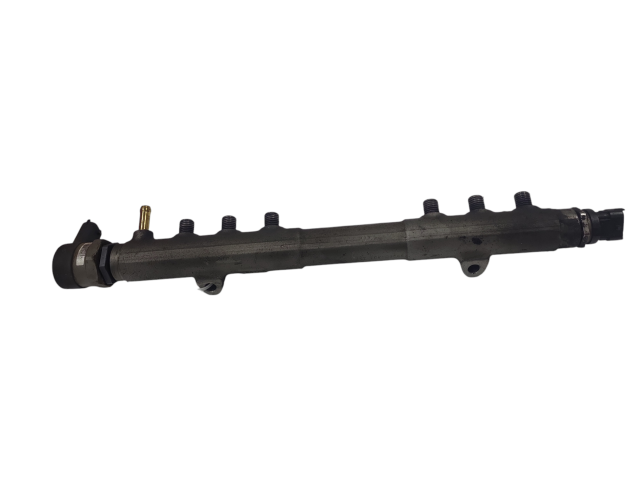 Vstřikovací lišta 0445215023, 30777554   Volvo V70    D5244T 