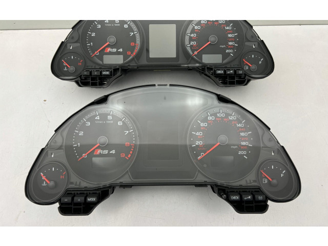 Přístrojová deska  Audi RS4 B7 2010 8H0920982F  