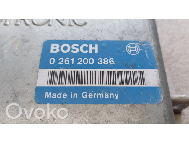 Řídící jednotka 0261200386   BMW 3 E30 1988