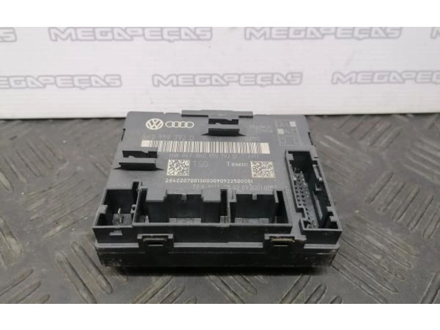 Блок управления дверью 8K0959792D   Audi Q5 SQ5