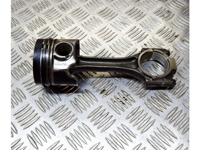 Píst 03L107065J, 03L105401A   Volkswagen Golf VII  pro naftový motor 1.6 CLHA 