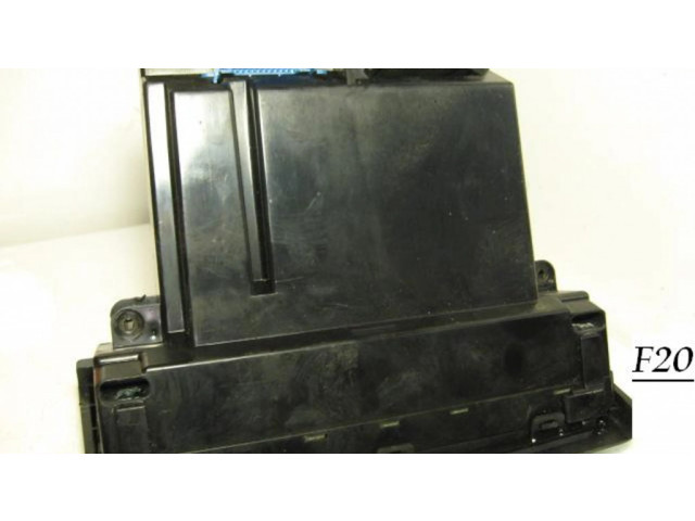 Блок управления климат-контролем 7700822861C, 9140010047   Renault Laguna I
