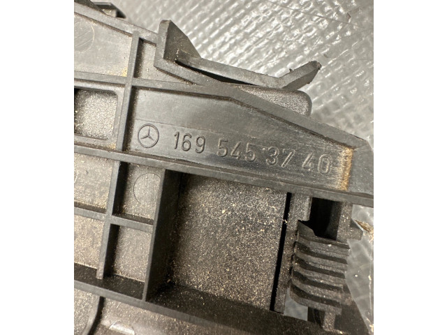   Pojistková skříňka 1695453740   Mercedes-Benz B W245 2007