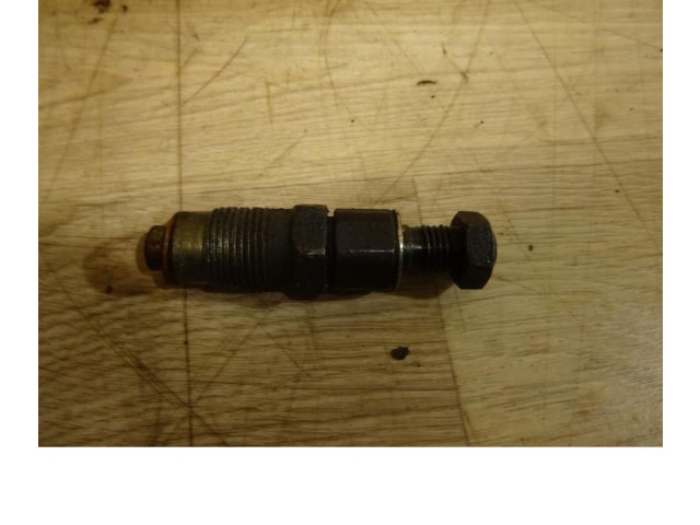 Форсунка 1531067G12, 1531067G12    Suzuki Grand Vitara I  RFT 