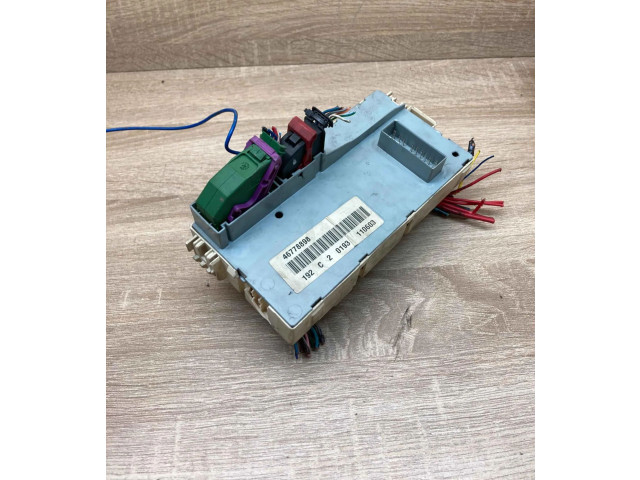 Блок предохранителей 51711824, 46778898   Fiat Stilo    