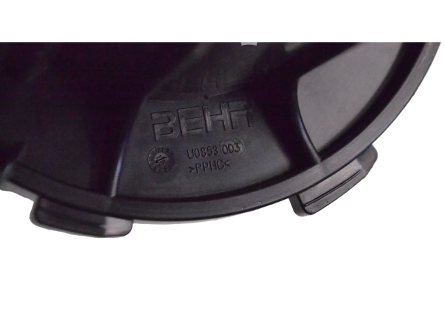 Вентилятор печки    U0853003   Audi Q5 SQ5
