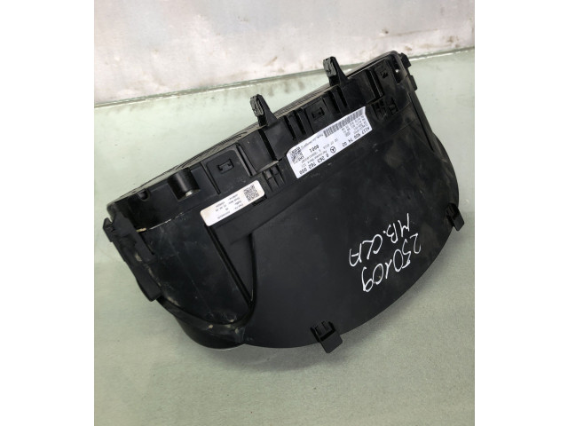 Přístrojová deska  Mercedes-Benz CLA C117 X117 W117 2018 A1179007402  