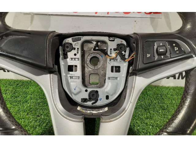 Руль Chevrolet Orlando  2011 -  года 95227504, 95227504      