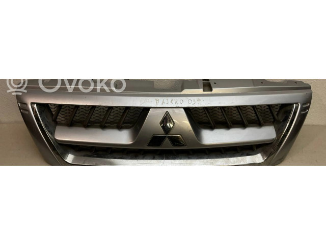 Передняя решётка Mitsubishi Pajero 2003-2006 года MN1177137, MN117713      