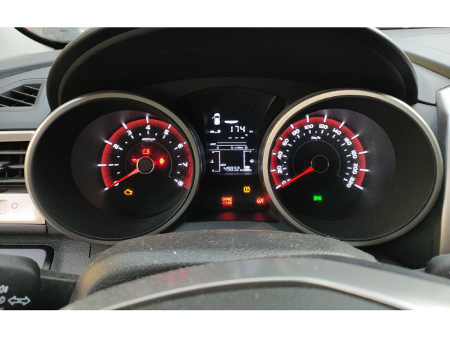 Přístrojová deska  SsangYong Tivoli 2015 8021035050, 170508  
