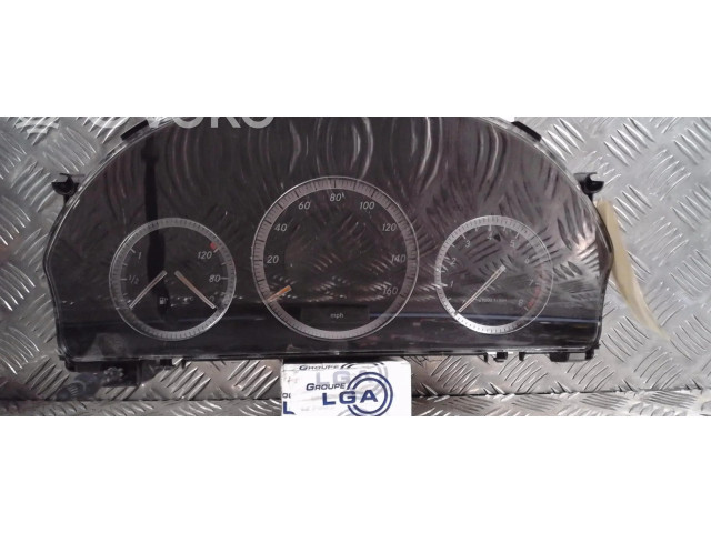 Přístrojová deska  Mercedes-Benz C W204 2008 2049005508  