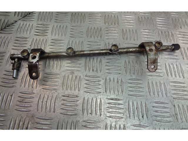 Vstřikovací lišta 04669768   Chrysler PT Cruiser     