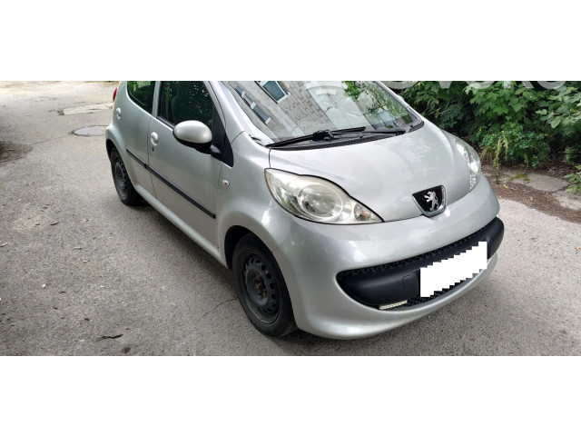 Zpětné zrcátko  Peugeot 107 2006  KTB, 1E7  