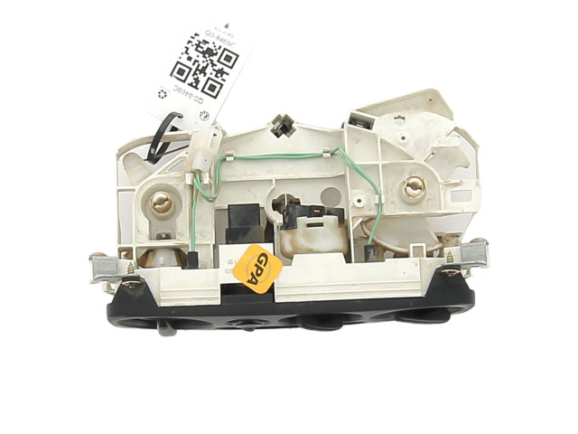 Блок управления климат-контролем MR398626, Q0-8469C   Mitsubishi Pajero Sport I