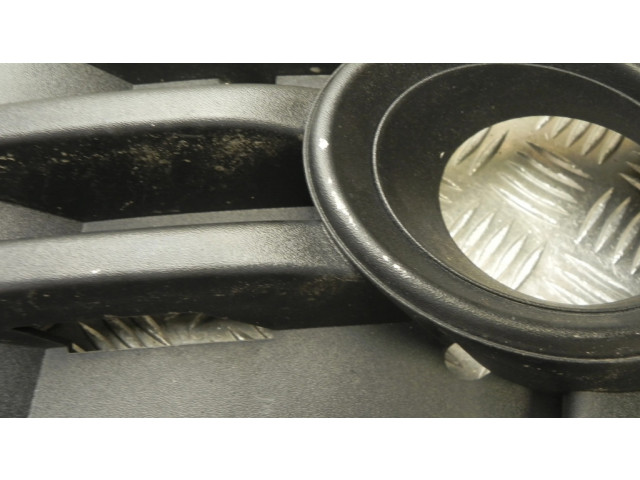 Передняя решётка Audi Q5 SQ5 2008-2017 года 8R0807681A, Baldai3864      
