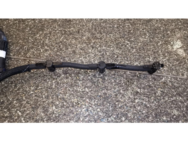 Vstřikovací lišta 059130296S   Audi A7 S7 4K8  pro naftový motor 3.0  