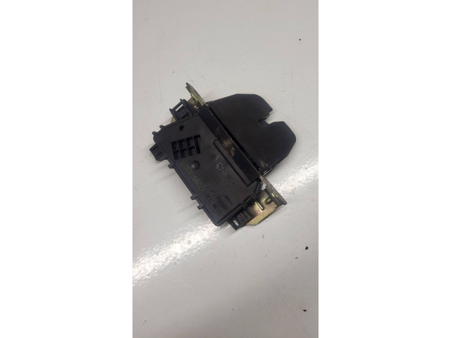 Zámek zadních dveří 5058724   Opel Astra H 2005