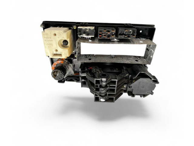 Блок управления климат-контролем 64111385878, 64111385872   BMW 3 E30