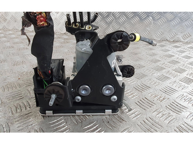 Jednotka ABS 32214772   Volvo V60 2019
