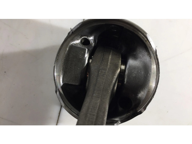 Píst 75L101   Ford Connect  pro naftový motor 1.6  