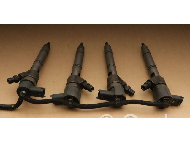Комплект форсунок 338002A800, 0445110    Hyundai i40 для дизельного двигателя D4FD 1.7