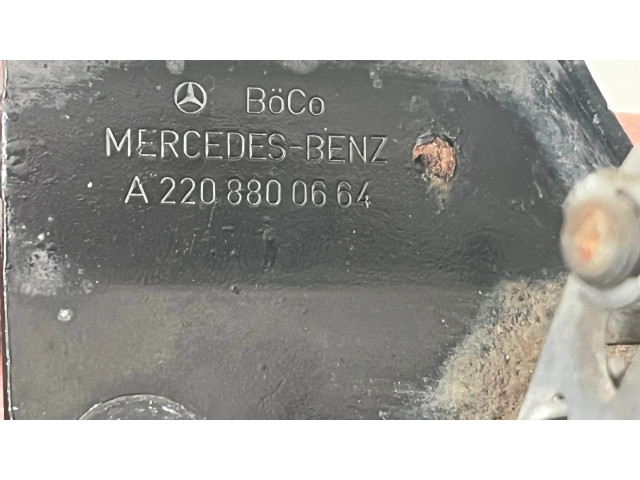 Замок капота A2208800664   Mercedes-Benz S W220