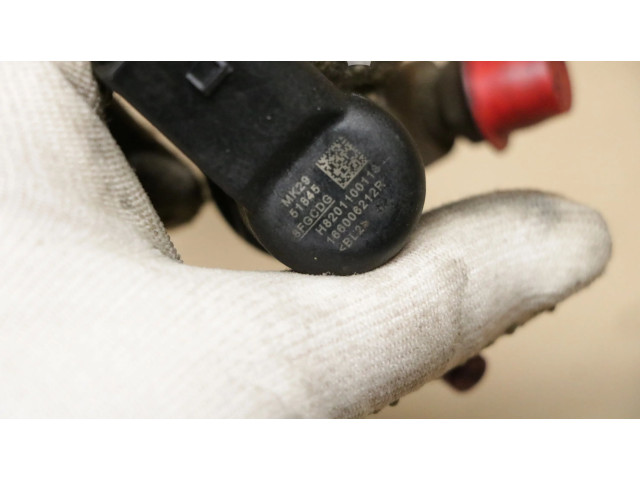Vstřikovač 166006212R, 166006212R   Mercedes-Benz A W176    OM 607.951 