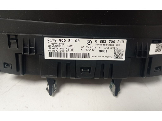 Přístrojová deska  Mercedes-Benz A W176 2015 A1769008403, 0263700243  