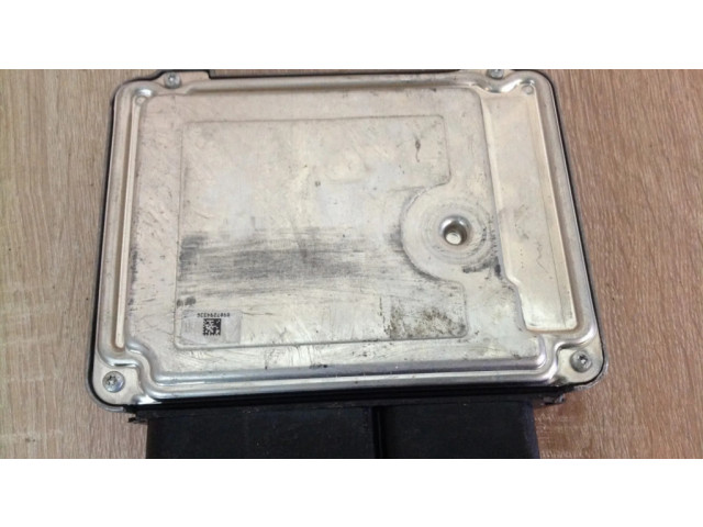 Блок управления двигателя 03L906018JN   Audi A5 8T 8F