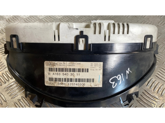Přístrojová deska  Mercedes-Benz ML W163 2003 A1635403011, 15380379  
