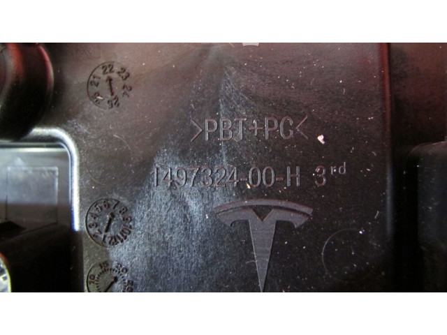 Блок комфорта 158399103C   Tesla Model Y   