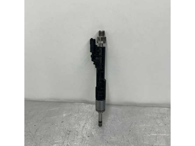 Vstřikovač 7597870   BMW 5 F10 F11  pro benzínový motor 3.0  