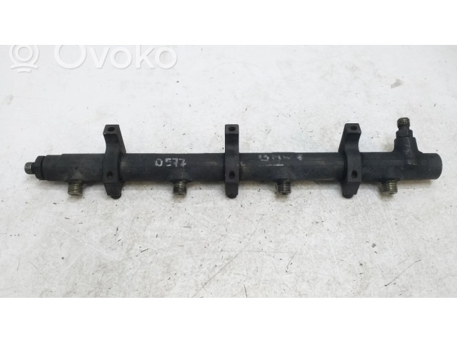 Vstřikovací lišta F00R001029   BMW 7 E65 E66  pro naftový motor 4.0  0577