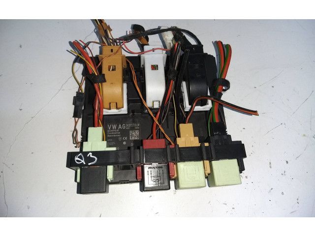 Блок комфорта 5K0937086M   Volkswagen Tiguan   
