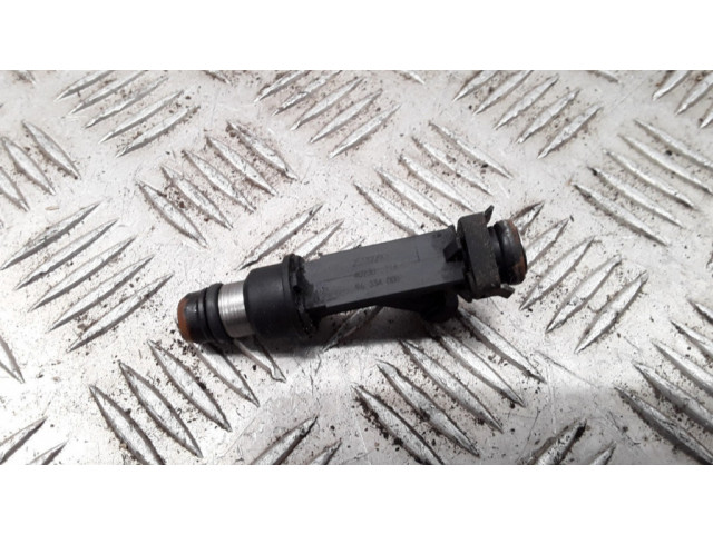 Vstřikovač 96334808, 25332290   Suzuki Forenza  pro benzínový motor 2.0 U20SED 