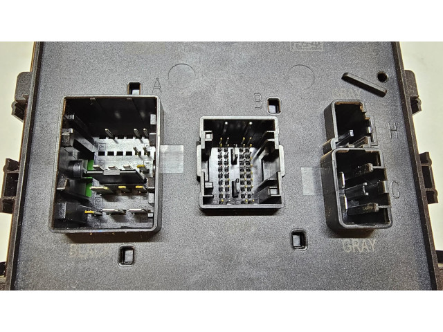 Pojistková skříňka Řídící jednotka BSM 68374988AN, A2C77219607   Jeep Grand Cherokee WL 2021