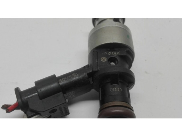 Vstřikovač 1079036N   Audi A8 S8 D4 4H  pro benzínový motor 4.0  