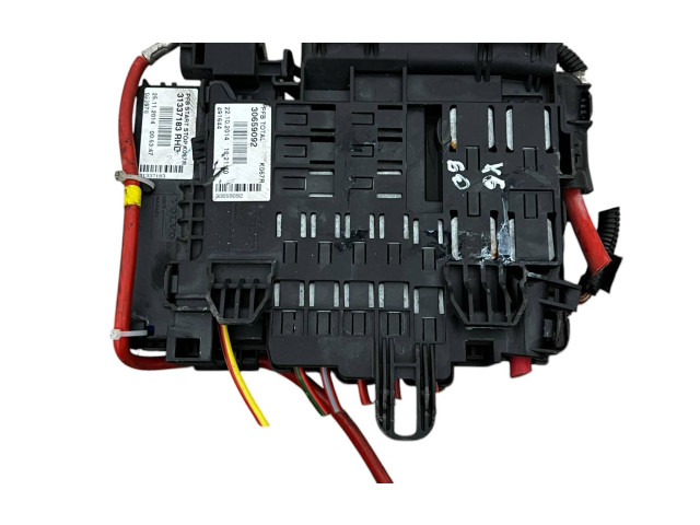  Pojistková skříňka 30659092, 31337183   Volvo V60 2014