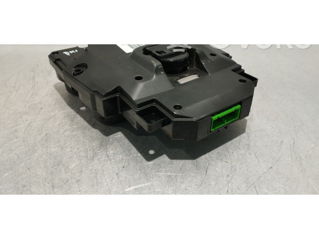 Блок управления климат-контролем 31398642   Volvo V40 Cross country