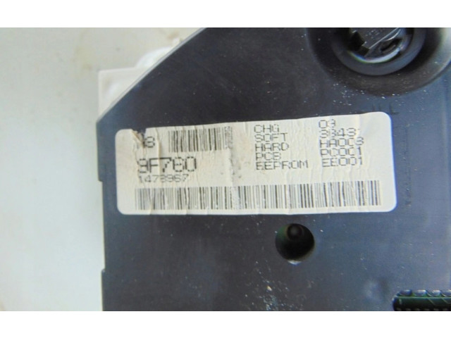 Přístrojová deska  Nissan Primera 2000   