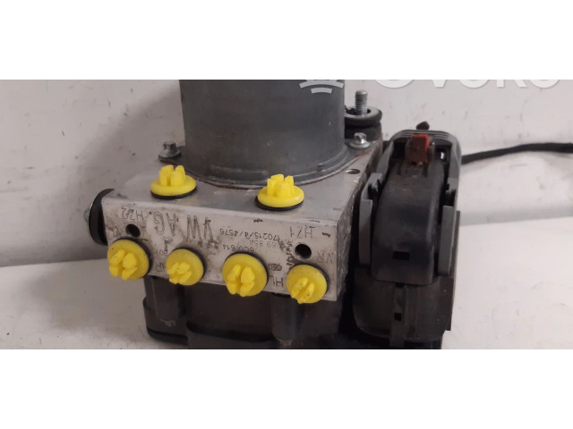 Jednotka ABS 6C0614517S, 6C0907379S   Audi A1 2017