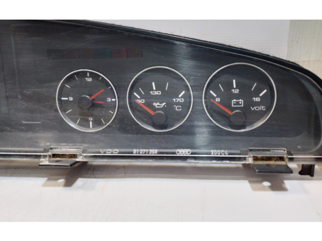 Přístrojová deska  Audi A6 S6 C4 4A 1997 88311219  