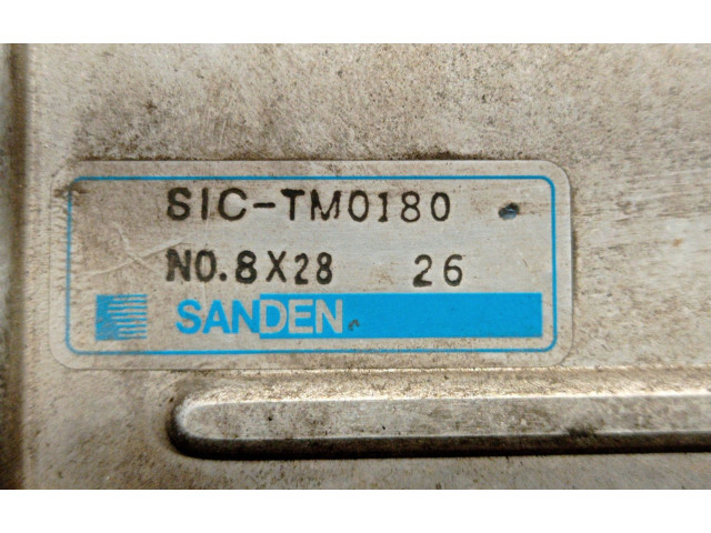 Píst 21821AA051, 21821AA050   Subaru Forester SH    EE20 