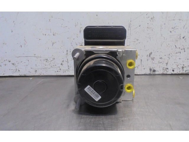 Jednotka ABS 445400D130   Toyota Yaris 2015