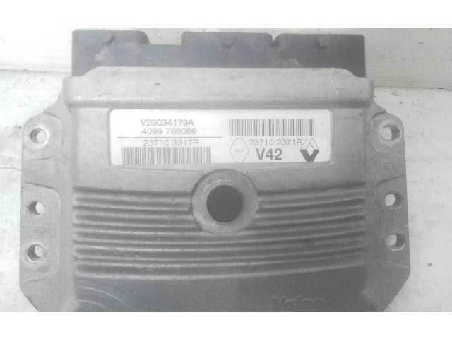 Řídící jednotka 237102071r, 237102071R   Renault Clio IV 2014