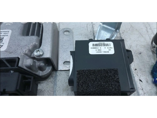 Řídící jednotka B000576480, 896610H170   Citroen C1 2011