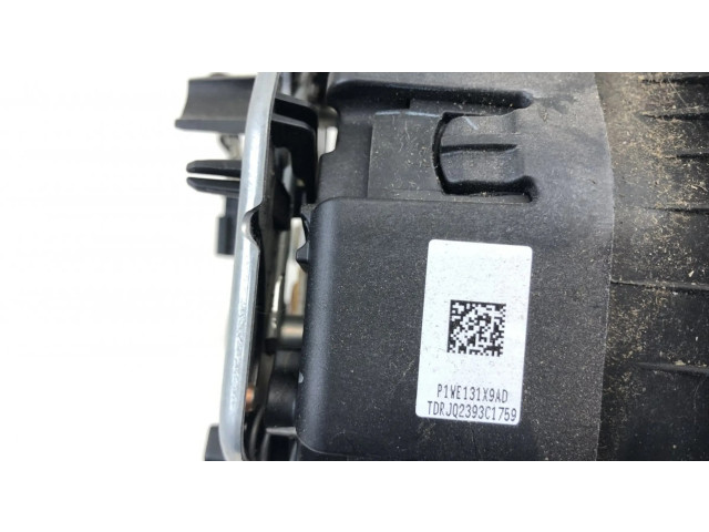 Подушка безопасности водителя 6BM591X9AE, 1WE131X9AD   Jeep Grand Cherokee