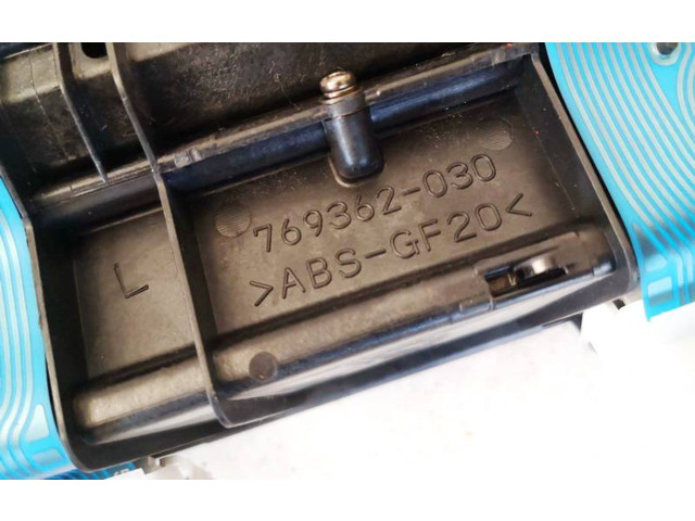 Панель приборов 8380047210, 769362-030   Toyota Prius (XW20)       