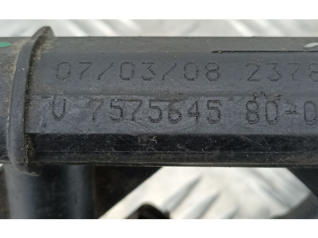 Vstřikovač V757564580   Peugeot 308  pro benzínový motor 1.6  