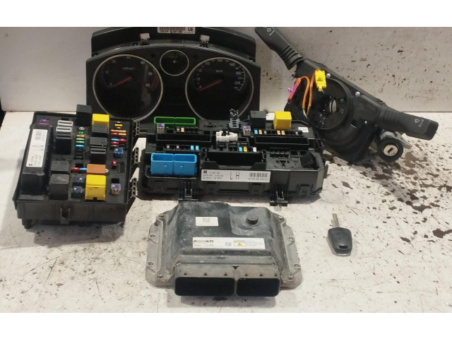 Řídící jednotka 8980028953, 8980028953   Opel Astra H 2008